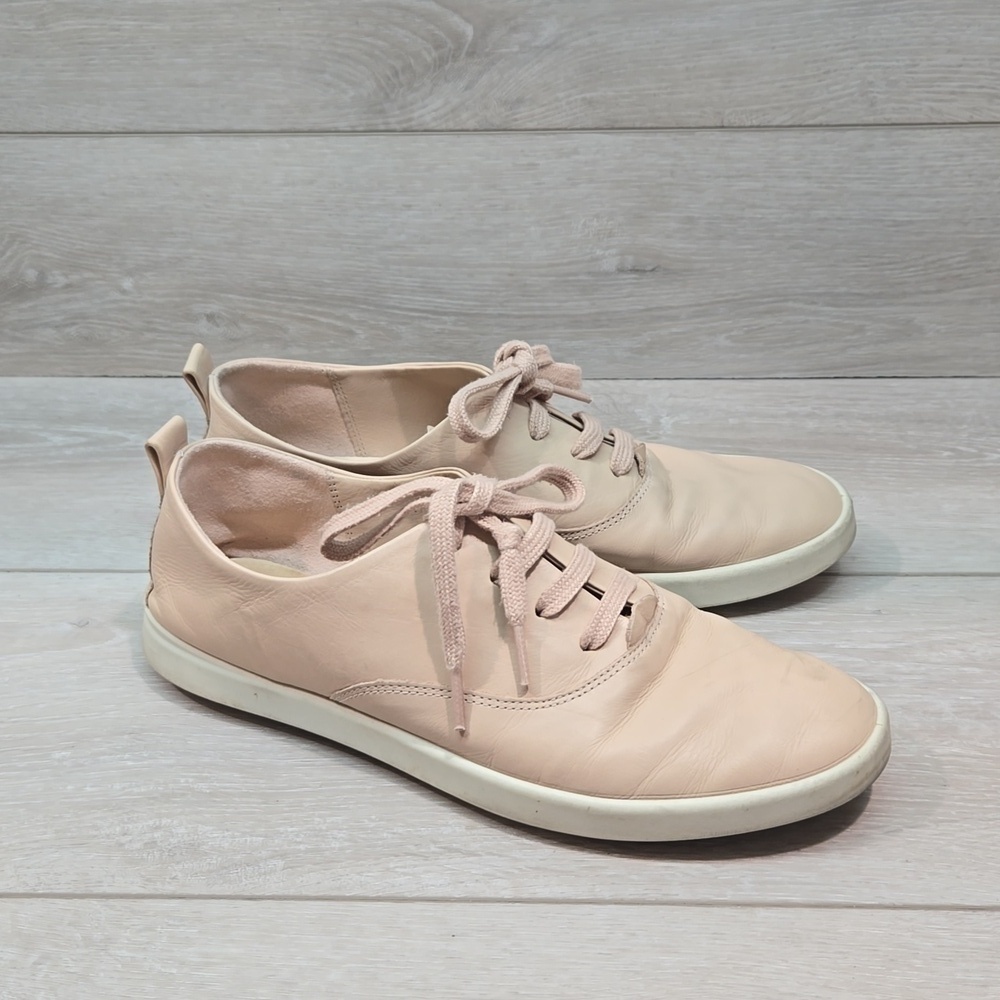 Ecco Womens Leather Sneakers shoes sz 40/9